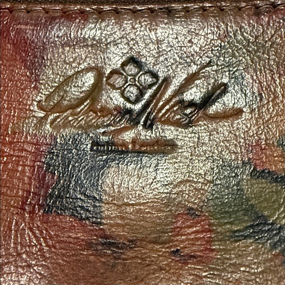 Patricia Nash Floral Multi Pock Zip Wallet EUC - Picture 10 of 16